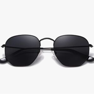 Women’s Black Metal Frame Sunglasses - Chic Geometric Shape
